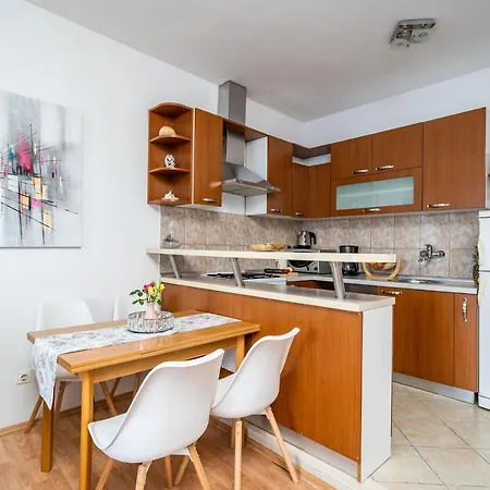 Spacious Family Apartman