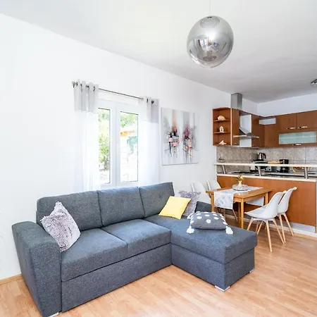 Spacious Family * Sobra